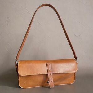 Vintage COACH Saddle Brown Hampton Leather Shoulder Bag - Adjustable Strap